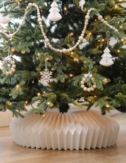 Cache Pied Sapin De Noël En Papier Alvéolé Blanc